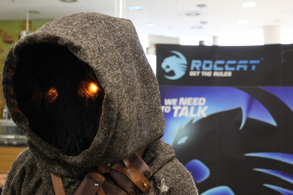 Java vor Roccat Stand